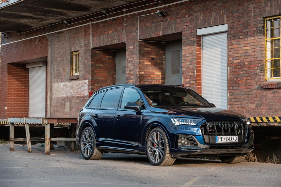 Audi SQ7 TDI (4M) 2019 года  (WW) (фото 23 из 40)